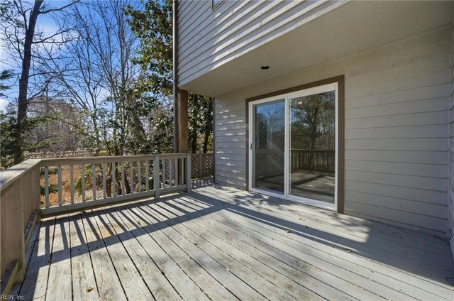 4 Flax Mill RD, Newport News, VA 23602