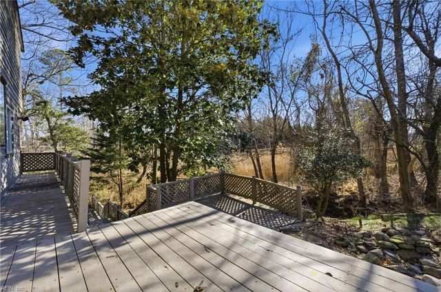 4 Flax Mill RD, Newport News, VA 23602