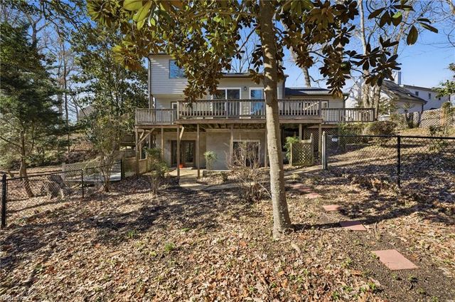 4 Flax Mill RD, Newport News, VA 23602