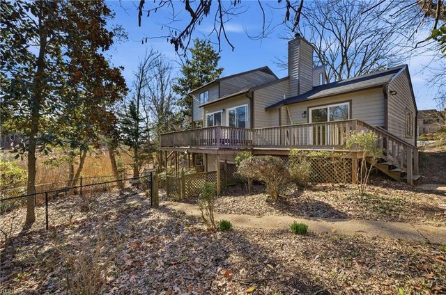 4 Flax Mill RD, Newport News, VA 23602