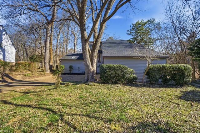 4 Flax Mill RD, Newport News, VA 23602