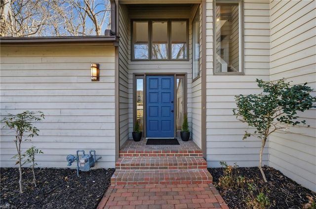 4 Flax Mill RD, Newport News, VA 23602