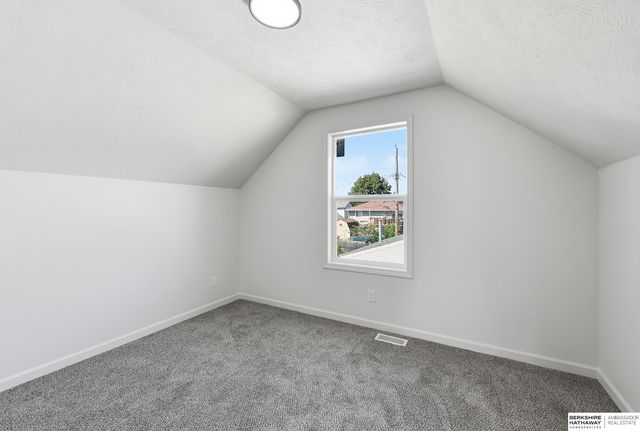 1904 Avenue B, Council Bluffs, IA 51501