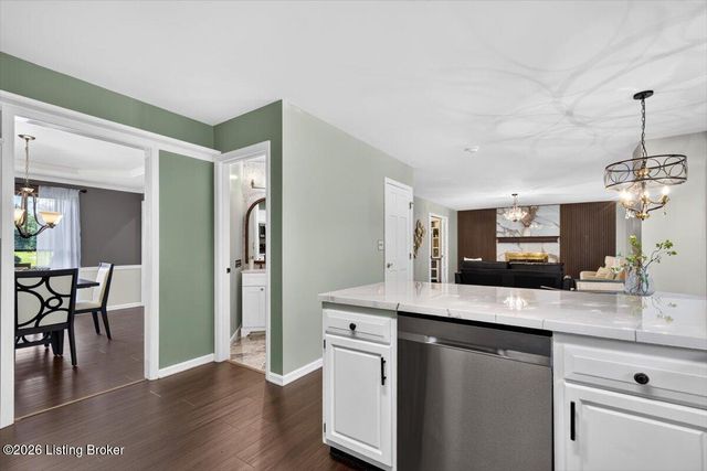 10418 Glenmary Farm Dr, Louisville, KY 40291
