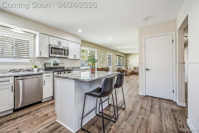 707 Glenwyth Road, Brighton, MI 48116