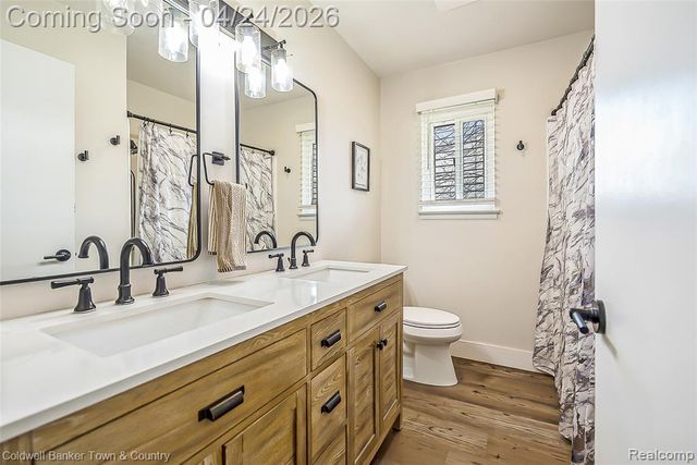 707 Glenwyth Road, Brighton, MI 48116