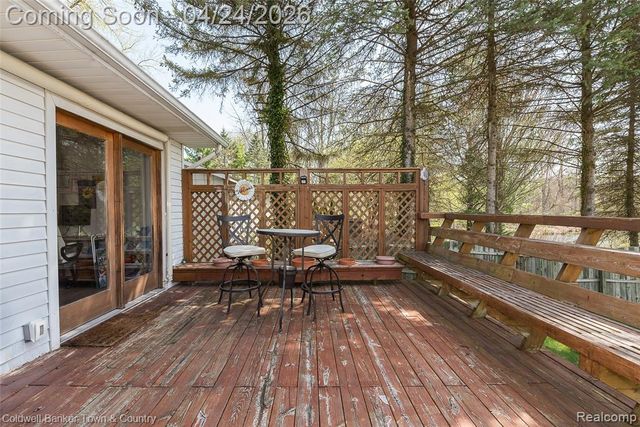 707 Glenwyth Road, Brighton, MI 48116