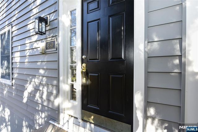 630 Fairfax Drive, Ramsey, NJ 07446