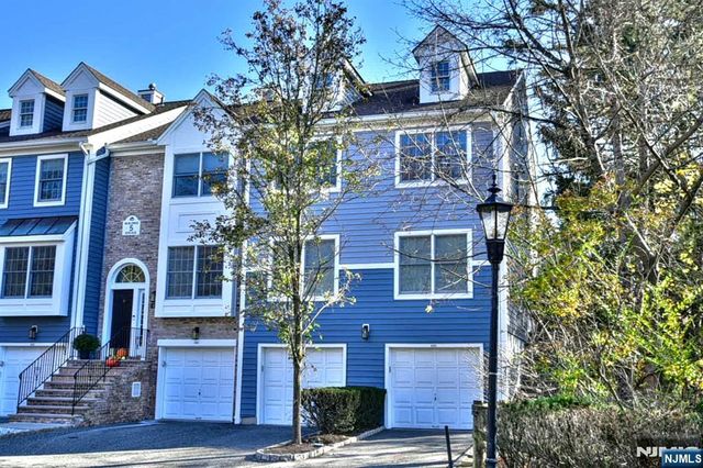 630 Fairfax Drive, Ramsey, NJ 07446