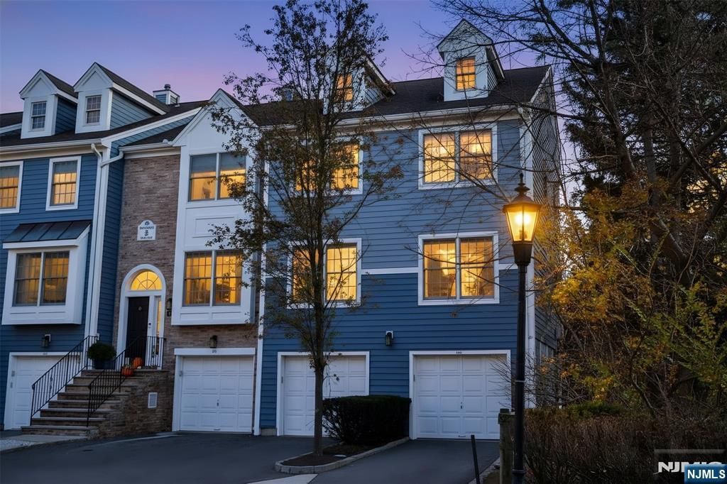 630 Fairfax Drive, Ramsey, NJ 07446