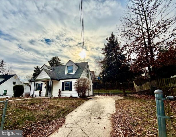 2415 FAIRHAVEN AVE, Alexandria, VA 22303