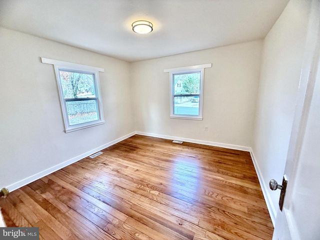 2415 FAIRHAVEN AVE, Alexandria, VA 22303