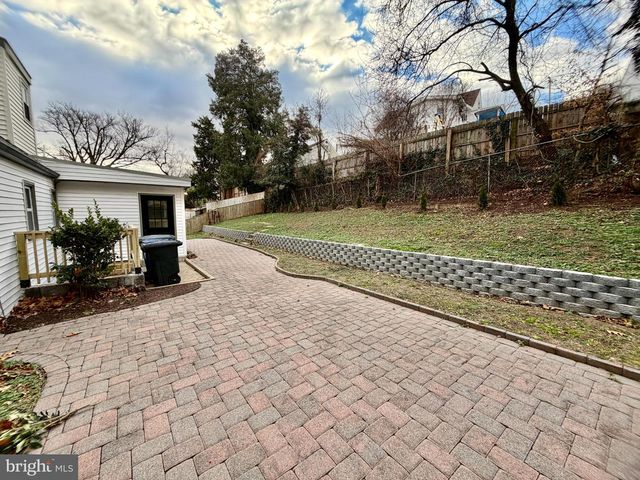 2415 FAIRHAVEN AVE, Alexandria, VA 22303