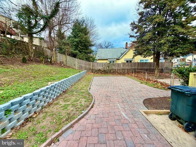 2415 FAIRHAVEN AVE, Alexandria, VA 22303