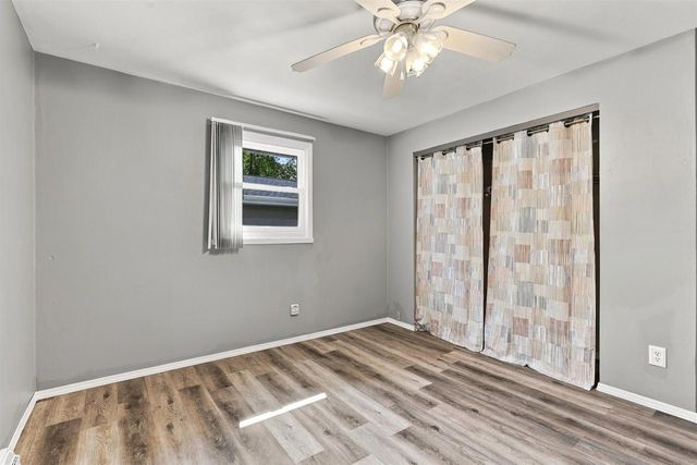 1621 N BLOSSOM DRIVE, Appleton, WI 54914