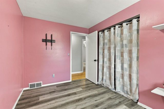 1621 N BLOSSOM DRIVE, Appleton, WI 54914