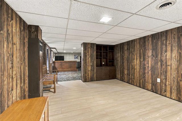 1621 N BLOSSOM DRIVE, Appleton, WI 54914