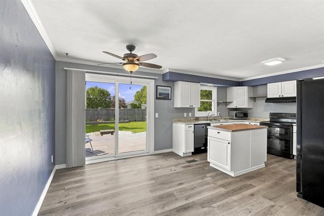 1621 N BLOSSOM DRIVE, Appleton, WI 54914