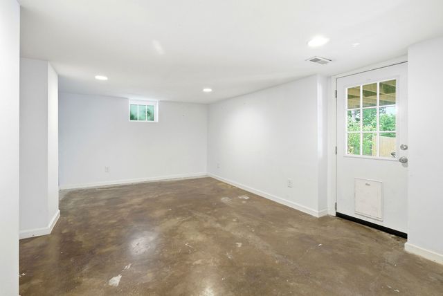 527 Stevenson St, Nashville, TN 37209