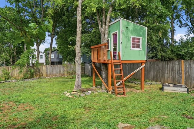 527 Stevenson St, Nashville, TN 37209