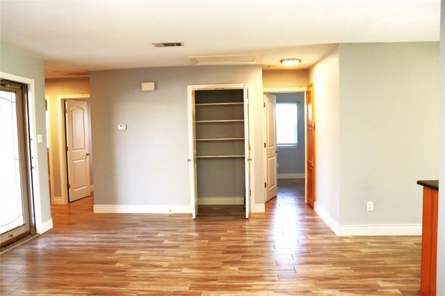 606 Mildred ST, Burnet, TX 78611