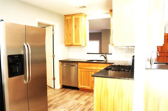 606 Mildred ST, Burnet, TX 78611