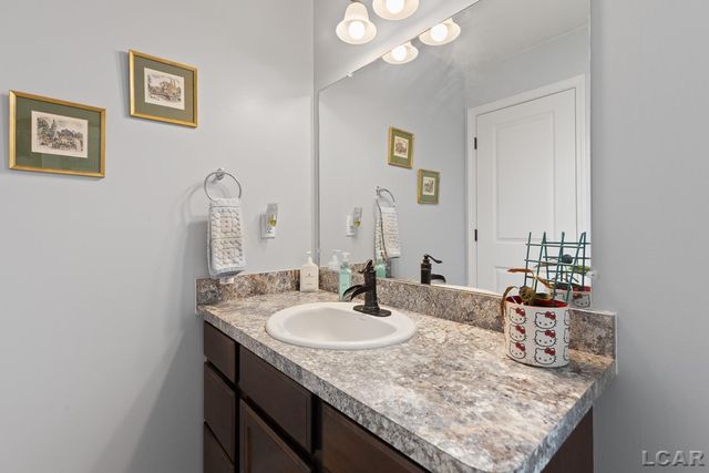 4563 Kelsey Avenue, Adrian, MI 49221