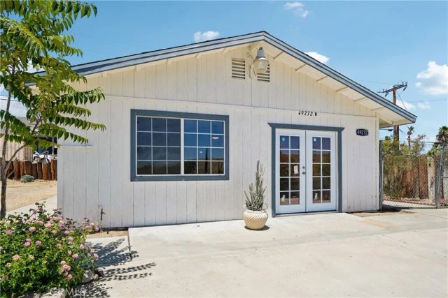 49272 Hibiscus Drive, Morongo Valley, CA 92256