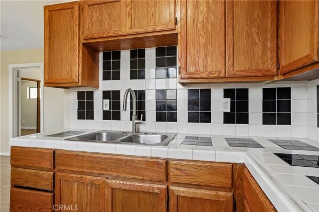 49272 Hibiscus Drive, Morongo Valley, CA 92256