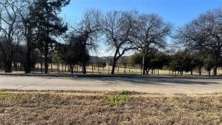 2304 Bonnie View Road, Dallas, TX 75216