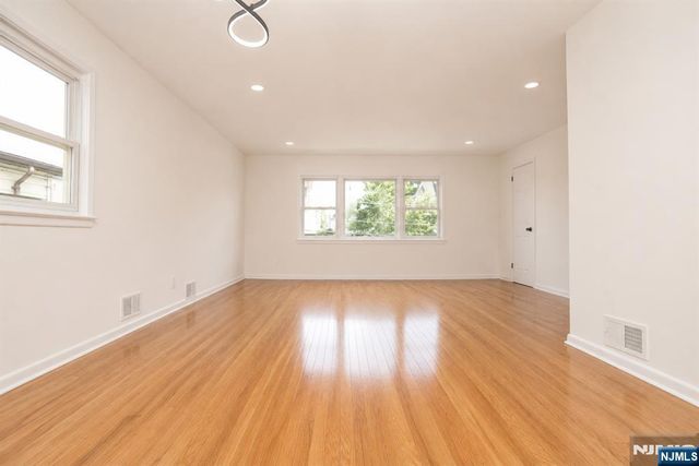 88 Manchester Place, Newark, NJ 07104
