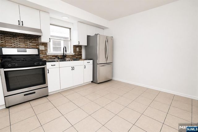 88 Manchester Place, Newark, NJ 07104