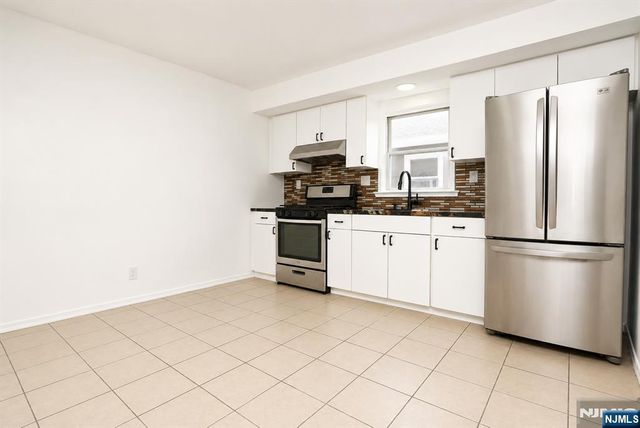 88 Manchester Place, Newark, NJ 07104