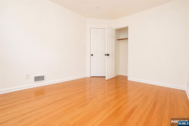 88 Manchester Place, Newark, NJ 07104