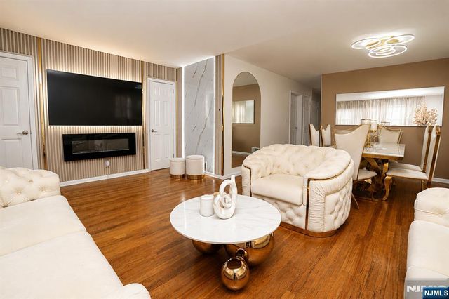 88 Manchester Place, Newark, NJ 07104