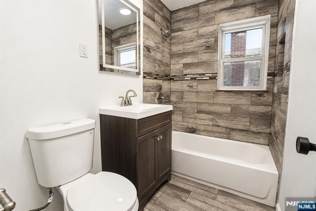 88 Manchester Place, Newark, NJ 07104