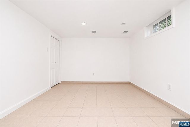 88 Manchester Place, Newark, NJ 07104