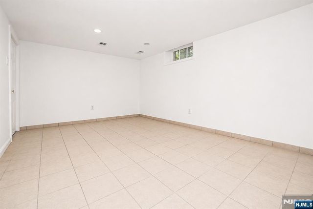 88 Manchester Place, Newark, NJ 07104