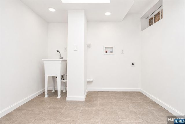 88 Manchester Place, Newark, NJ 07104