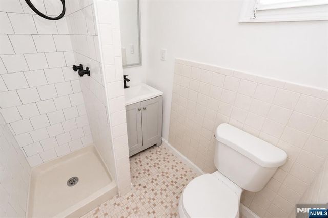 88 Manchester Place, Newark, NJ 07104