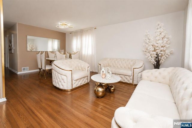 88 Manchester Place, Newark, NJ 07104