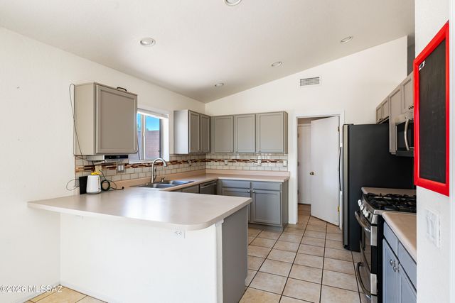 9003 E La Palma Drive, Tucson, AZ 85747