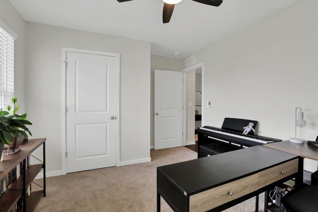515 Hemingway Avenue, Lithopolis, OH 43136