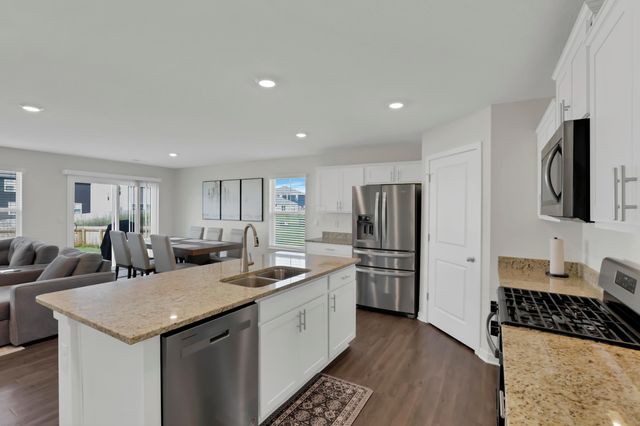 515 Hemingway Avenue, Lithopolis, OH 43136