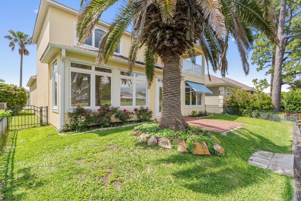 1124 Willowood Circle, Gulf Breeze, FL 32563