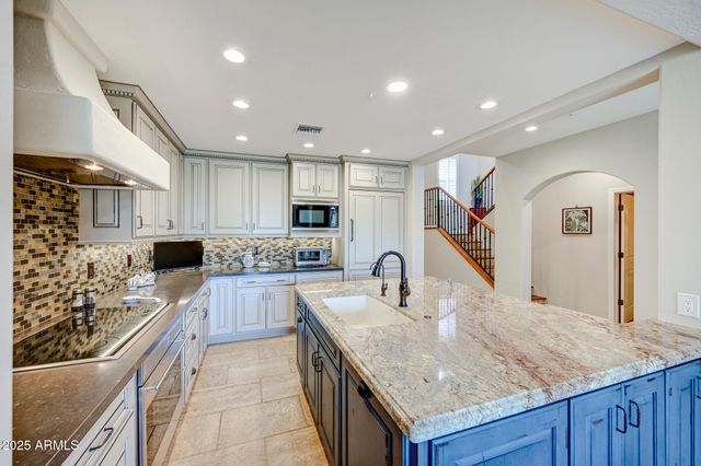 20802 N Grayhawk Drive 1131, Scottsdale, AZ 85255