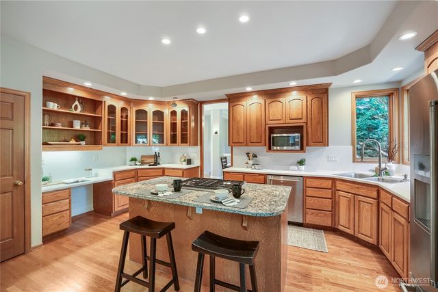 15810 SE 45th Place, Bellevue, WA 98006