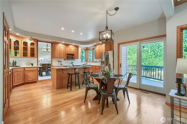 15810 SE 45th Place, Bellevue, WA 98006