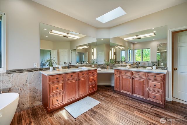 15810 SE 45th Place, Bellevue, WA 98006