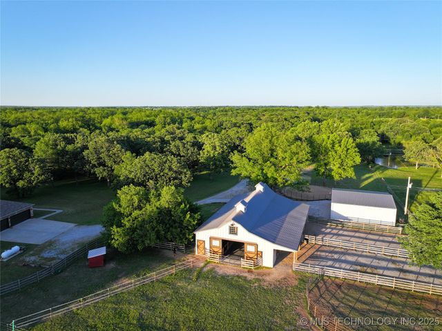 16012 N 145 Avenue, Collinsville, OK 74021